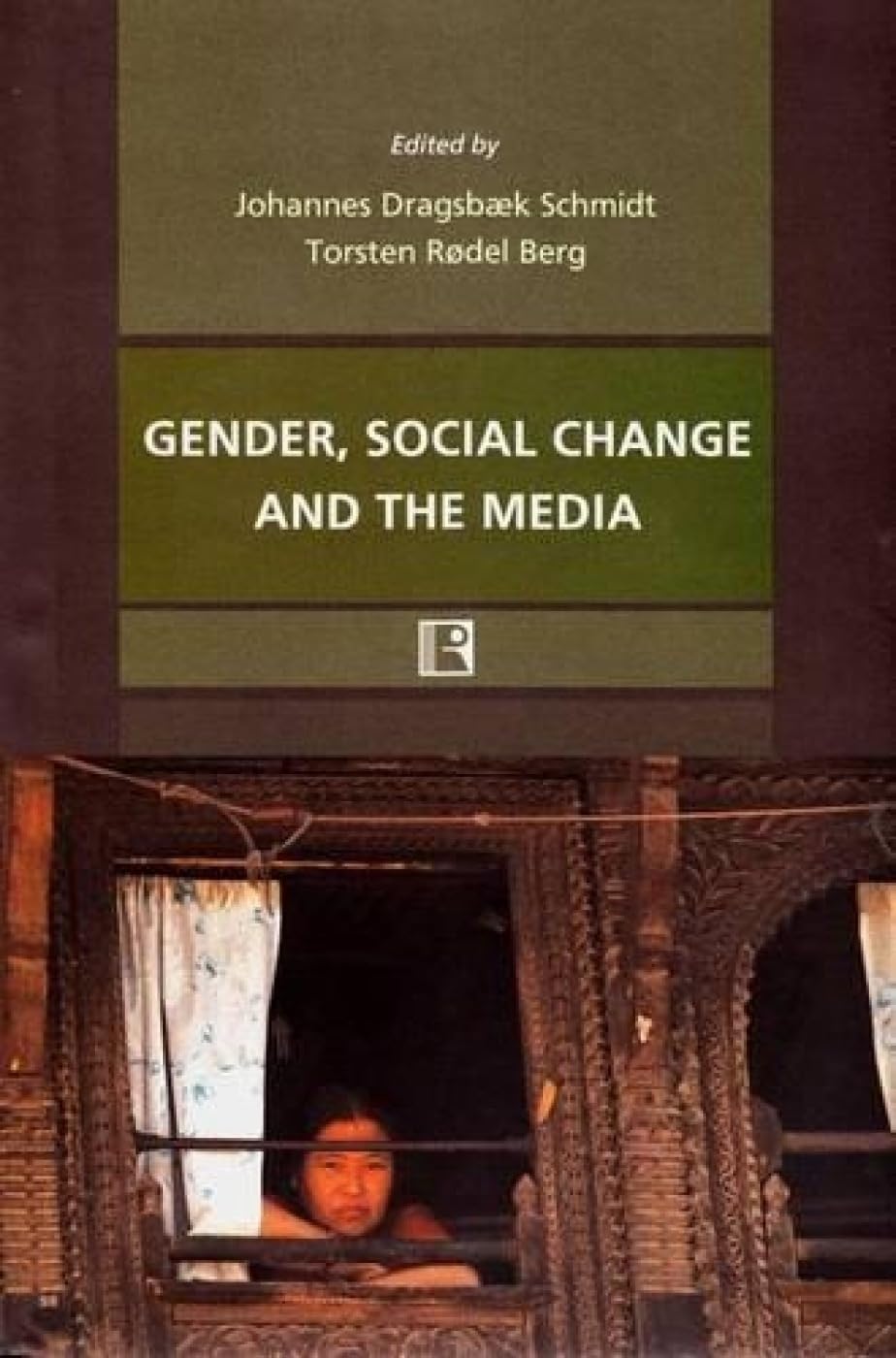 Gender Social Change and the Media -Hardcover